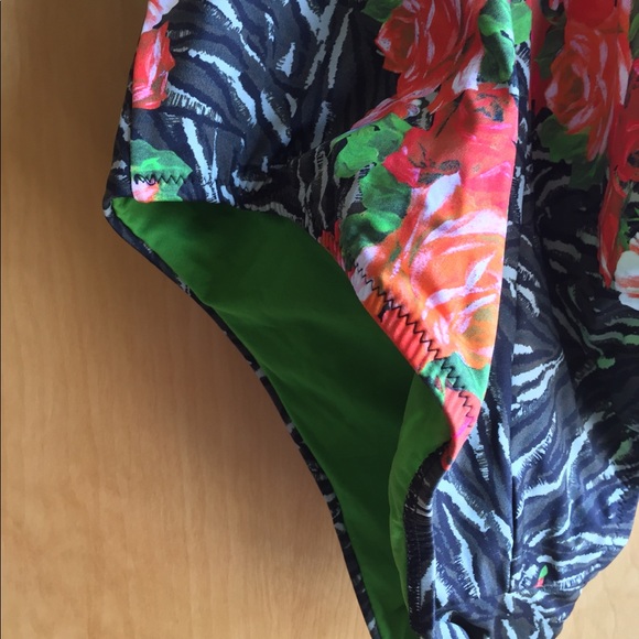 Save the Queen One Piece Swimsuit Italian Size S - Picture 7 of 8